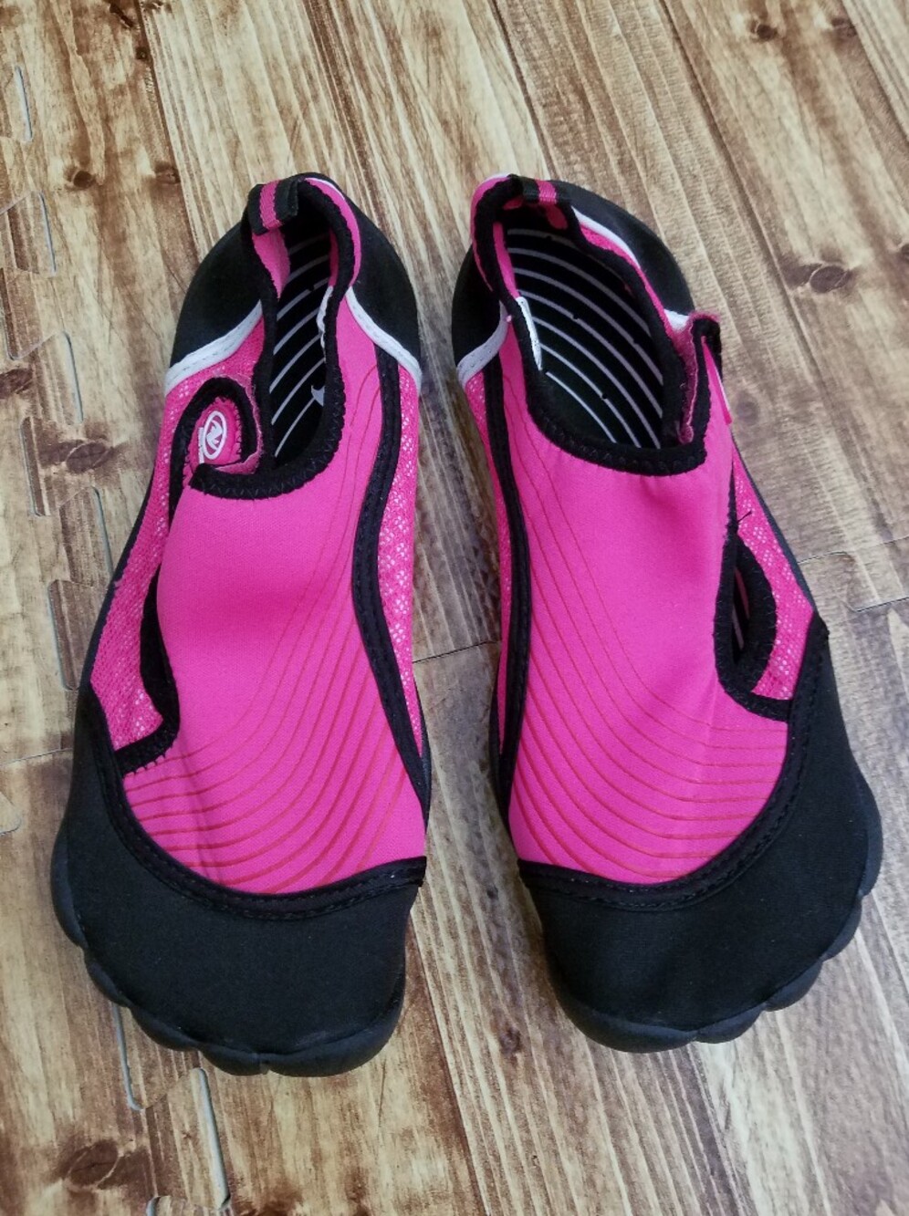 Athletic Works Pink & Black Women's Water Shoes - Size 7 Swim Shoes